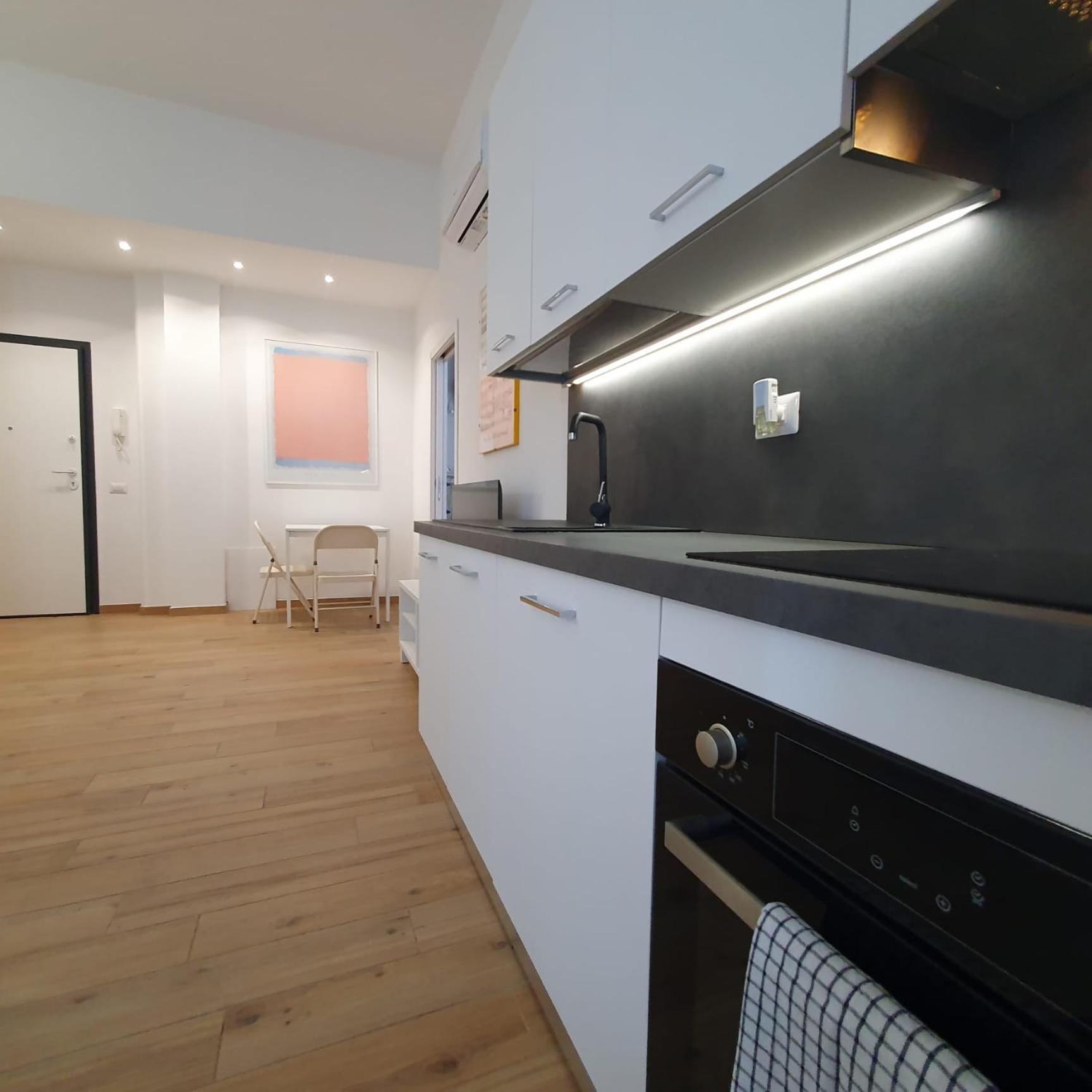 Apartamento Bnbutler - Grasselli, 8 - Comfy And Newly Renovated Milán Exterior foto